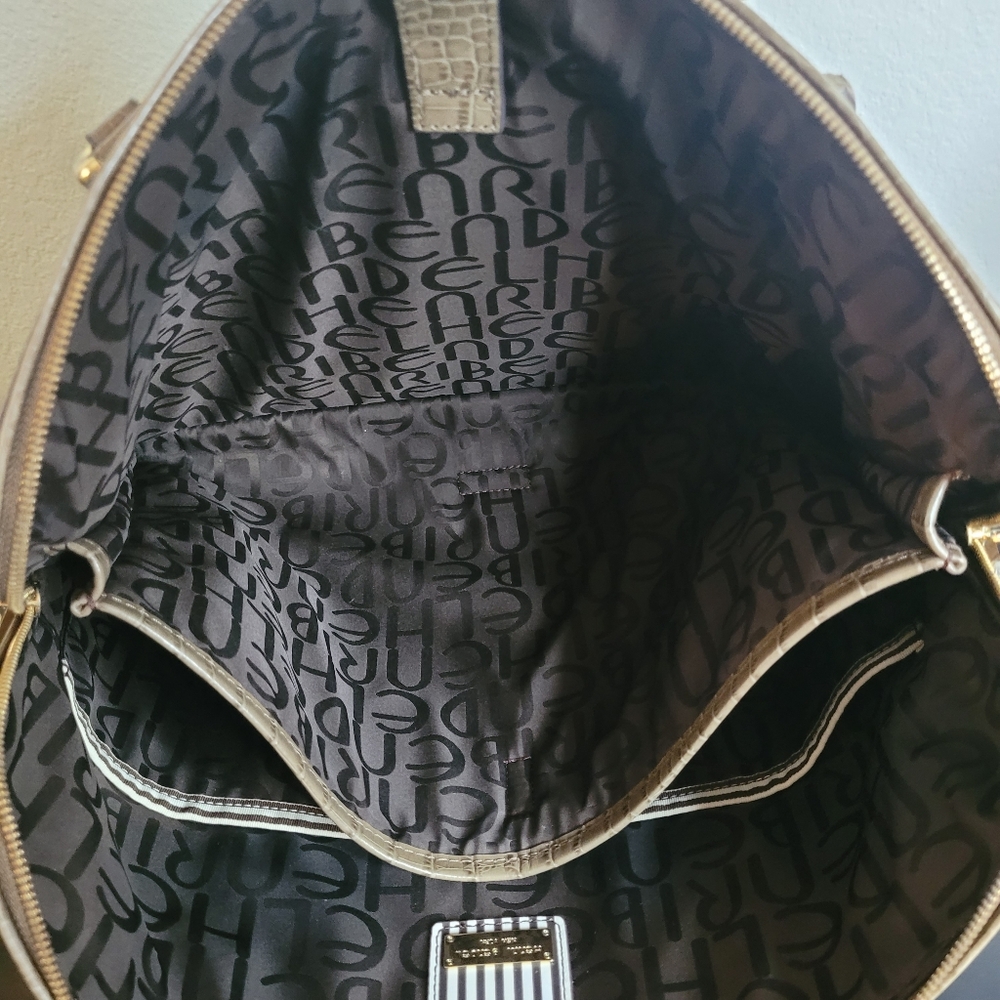 Henri Bendel West 57th Street Carryall bag - Picture 6 of 14